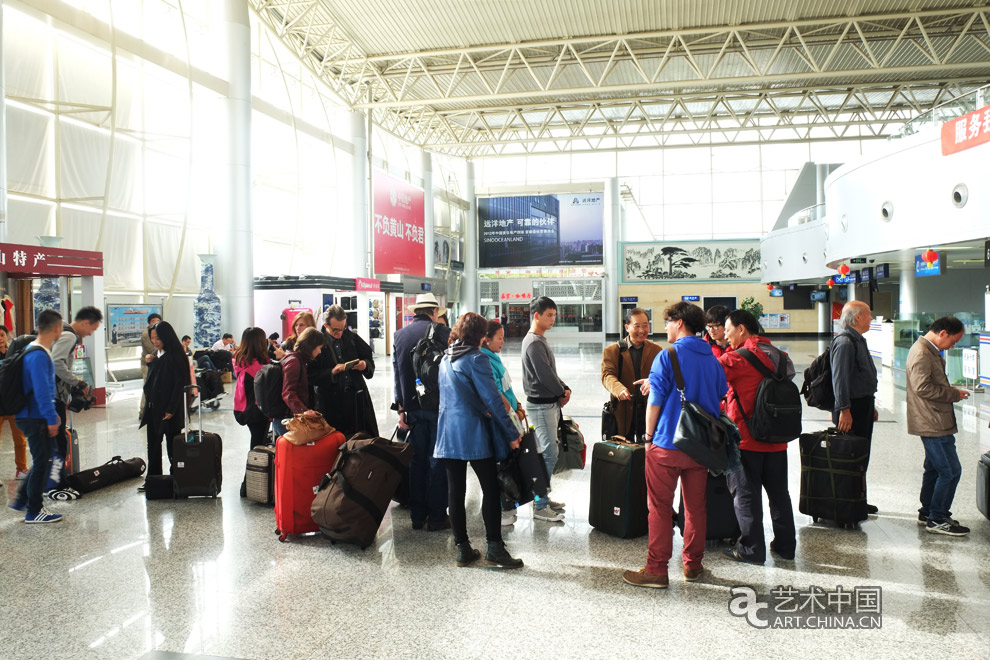 第二屆中外藝術(shù)家黃山對話--文化中國夢,第二屆中外藝術(shù)家黃山對話,文化中國夢,第二屆,中外藝術(shù)家黃山對話,中外藝術(shù)家黃山寫生,藝術(shù)中國寫生,藝術(shù)中國活動